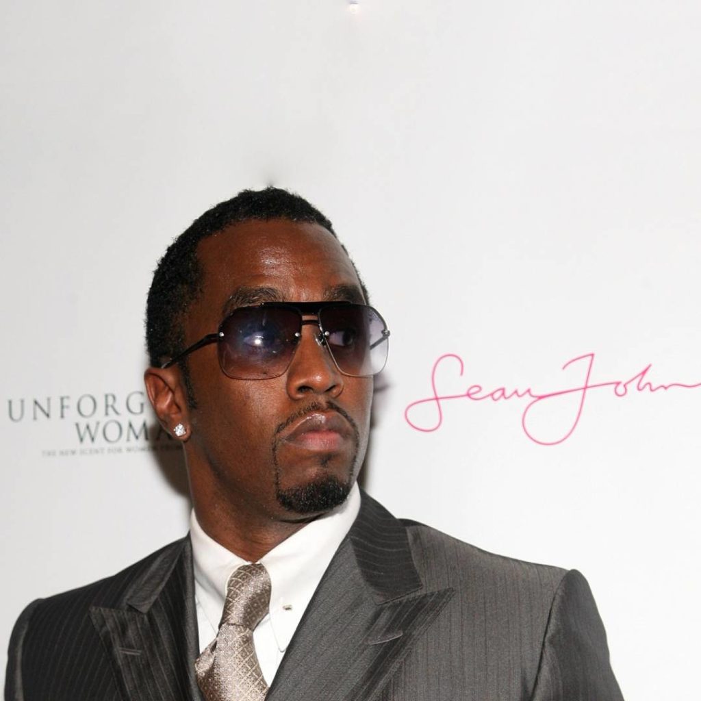 Diddy pays US $ 7.5 M to Buy his Fashion Brand from Bankruptcy
