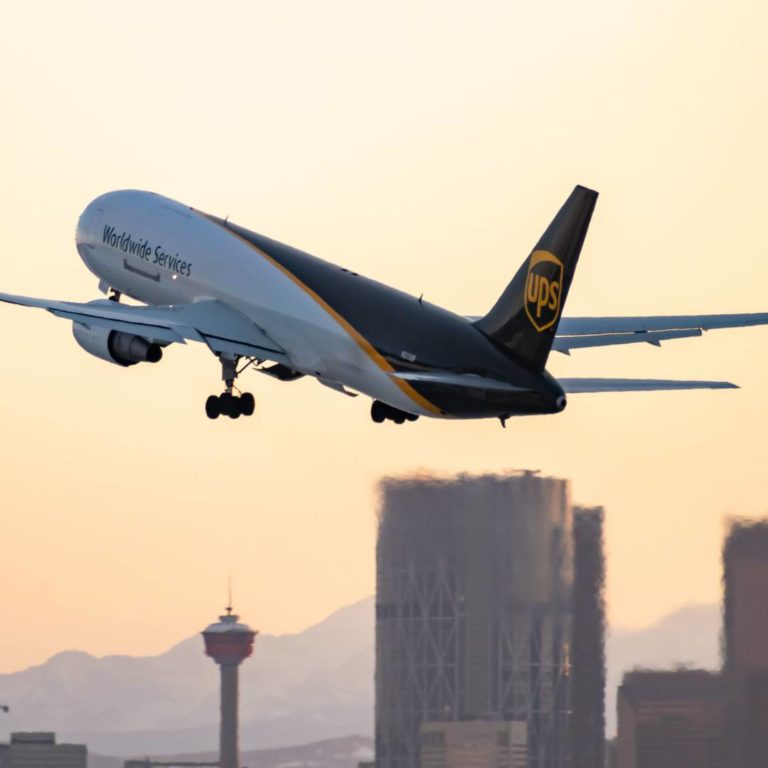 UPS to purchase 19 Boeing 767 Freighters