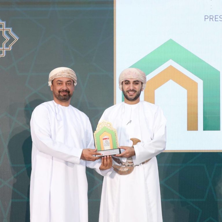 بنك العز الإسلامي يقطف جائزة أفضل برنامج توعوي للصيرفة الإسلامية
