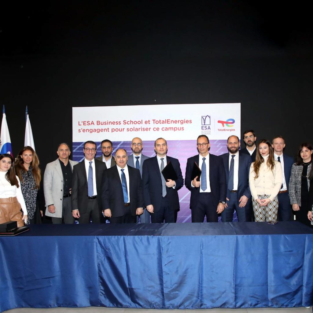 ESA و TotalEnergies لبنان يلتزمان بتجهيز حرم كليمنصو بالطاقة الشمسيّة