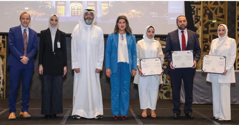 KIB يحتفل بتخرّج ثلاثة من موظفيه من برنامج هارفارد لتطوير القيادات التنفيذية